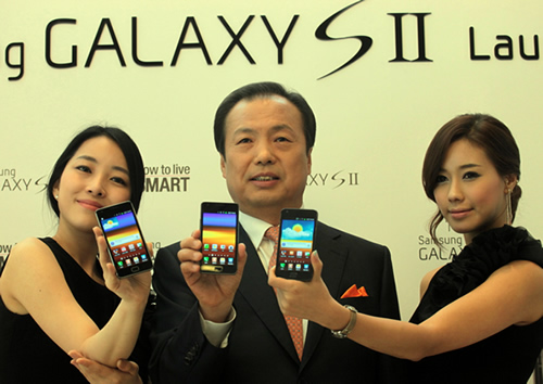 Galaxy S IIは本当のGalaxy S IIに非ず？打倒iPhone5を目論む新端末の影 – ゼロから始めるスマートフォン