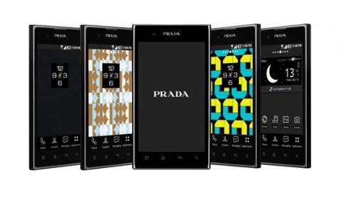 PRADA Phone L-02S　先行展示