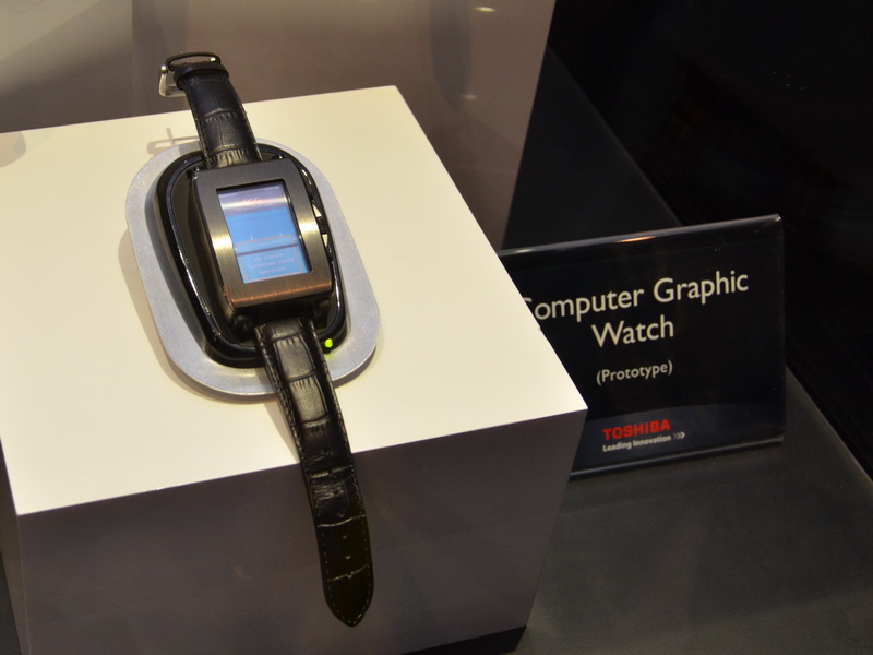 腕時計型スマートデバイス「Computer Graphic Watch」