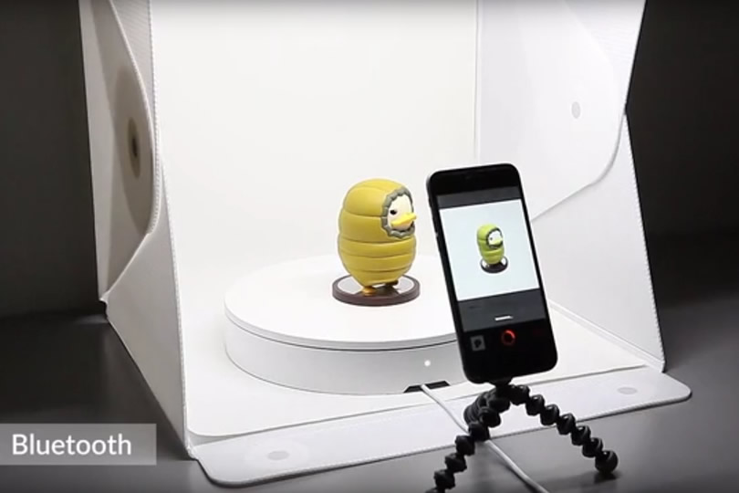 スマホで簡単に360度画像が作れるスマートターンテーブル